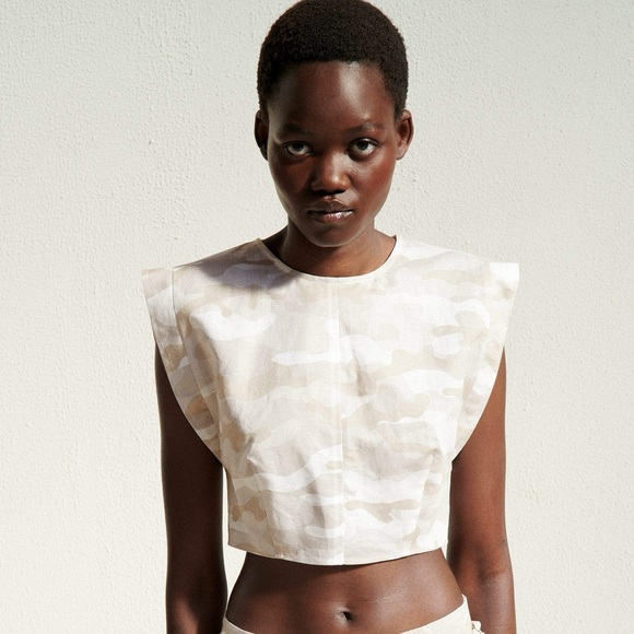 Zara Womenβs Printed Blouse Cream & White Camo Patterned Crop Top (Light Camel) - Picture 5 of 9